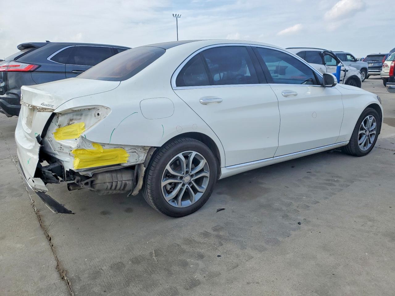 2015 MERCEDES-BENZ C 300 4MATIC photo 3