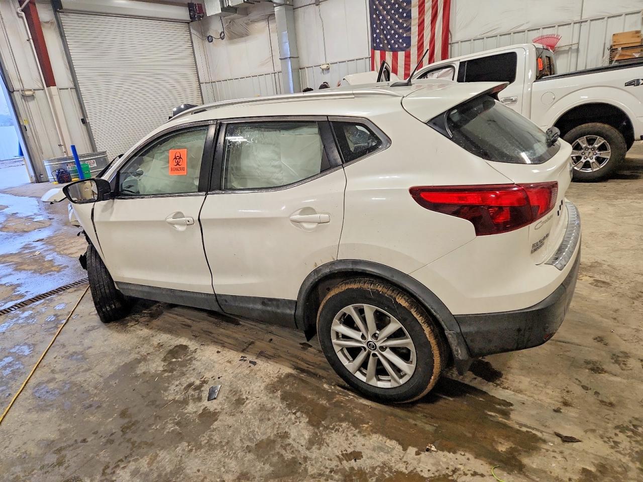 2019 NISSAN ROGUE SPORT S photo 2