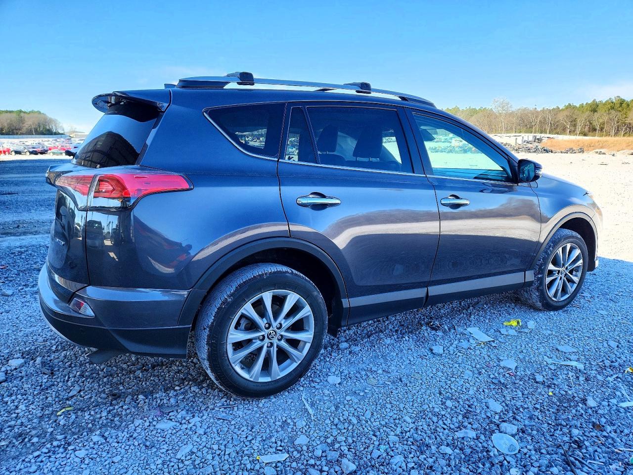 2017 TOYOTA RAV4 LIMITED photo 3
