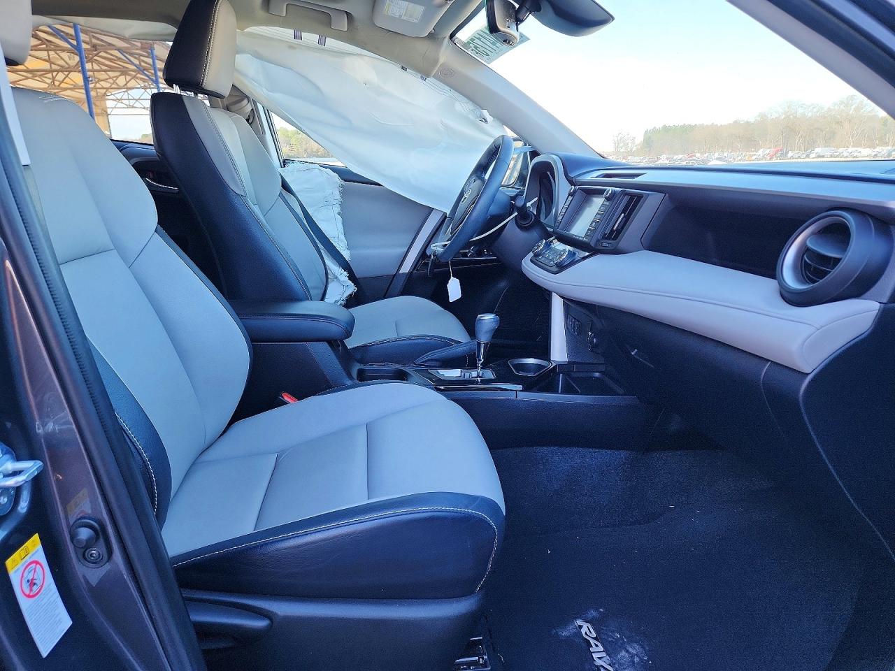 2017 TOYOTA RAV4 LIMITED photo 7