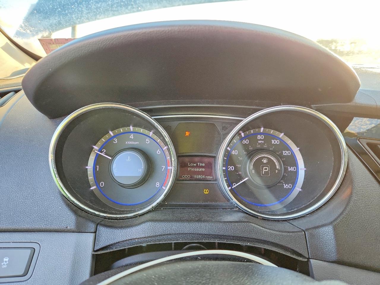 2011 HYUNDAI SONATA GLS photo 9