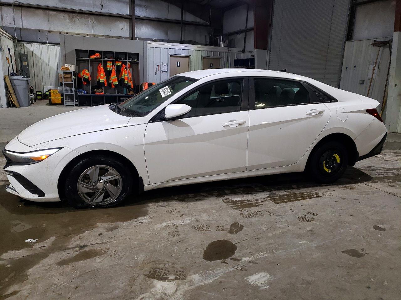 2024 HYUNDAI ELANTRA