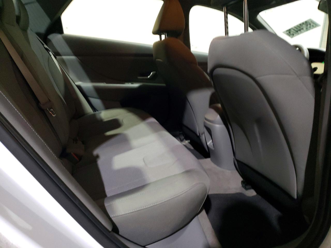 2024 HYUNDAI ELANTRA SE photo 10