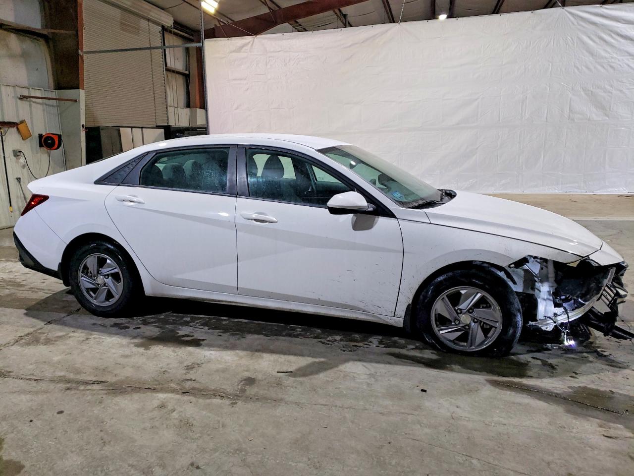 2024 HYUNDAI ELANTRA SE photo 4