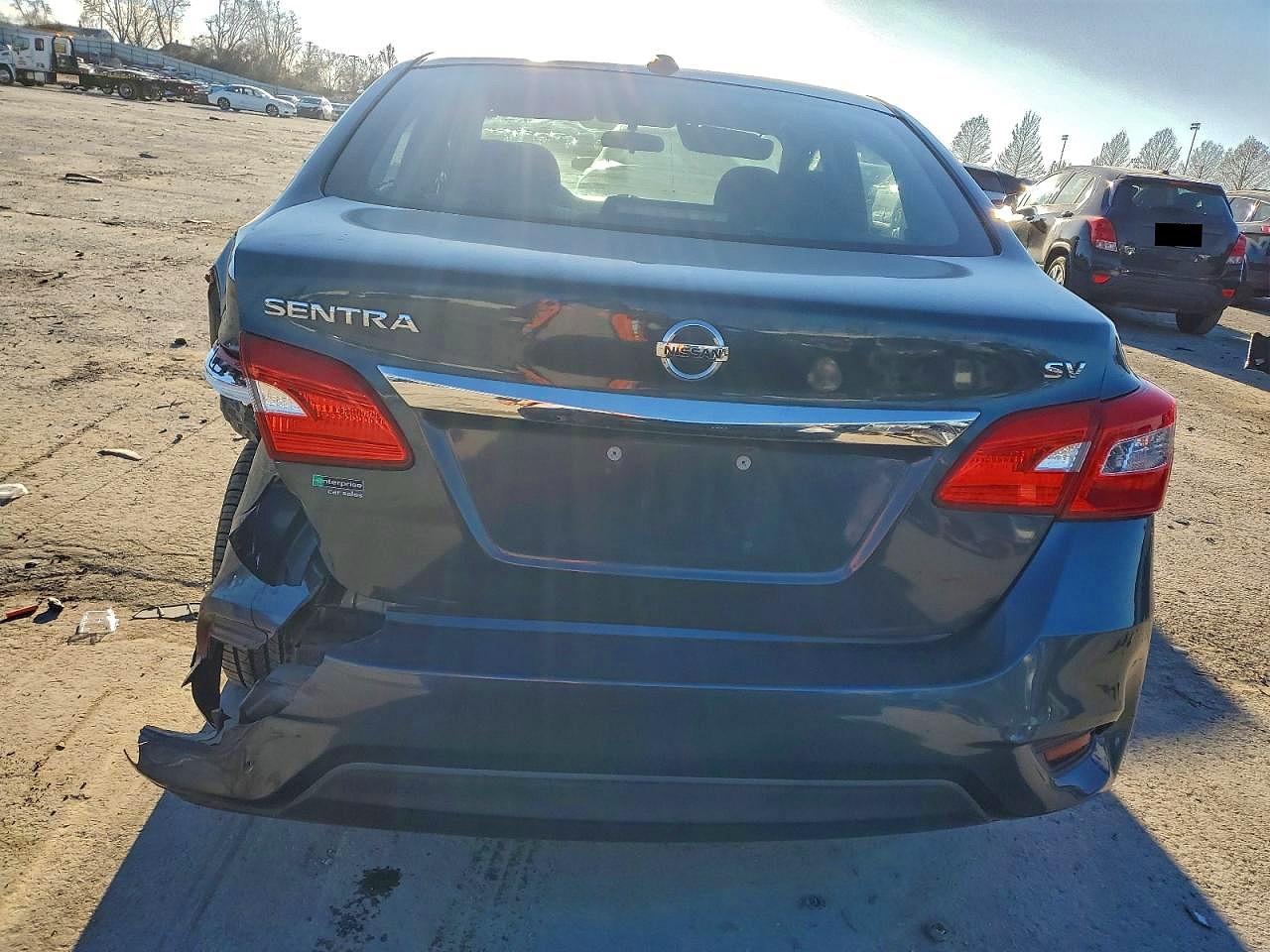 2017 NISSAN SENTRA S photo 6