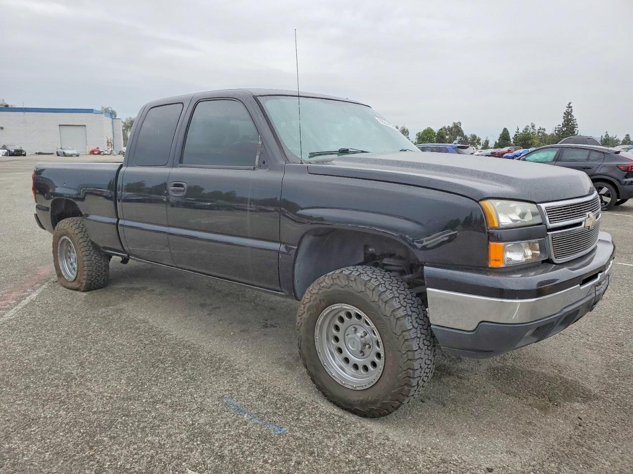 2006 CHEVROLET SILVERADO C1500 photo 4