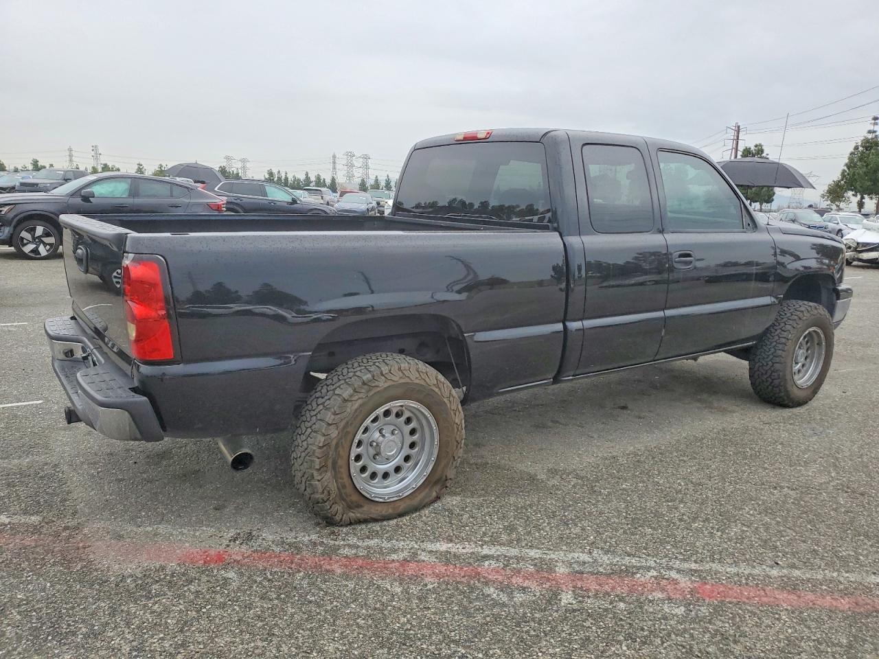 2006 CHEVROLET SILVERADO C1500 photo 3