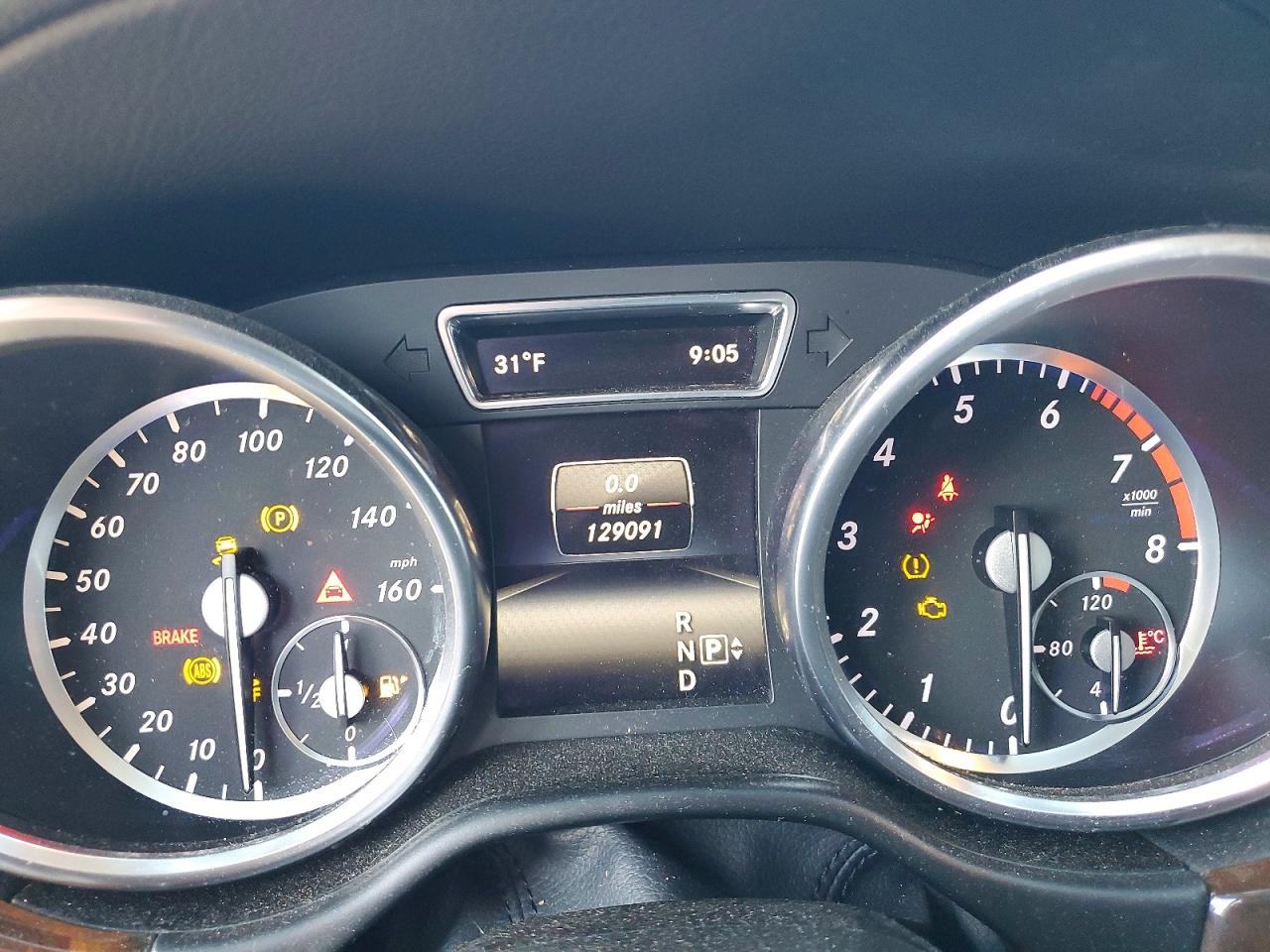 2015 MERCEDES-BENZ GL 550 4MATIC photo 9