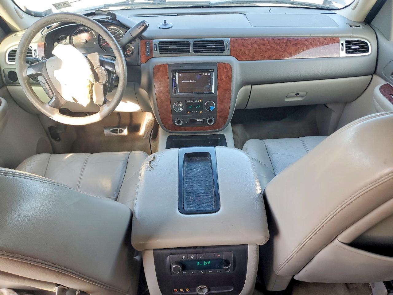 2007 CHEVROLET SUBURBAN K1500 photo 8