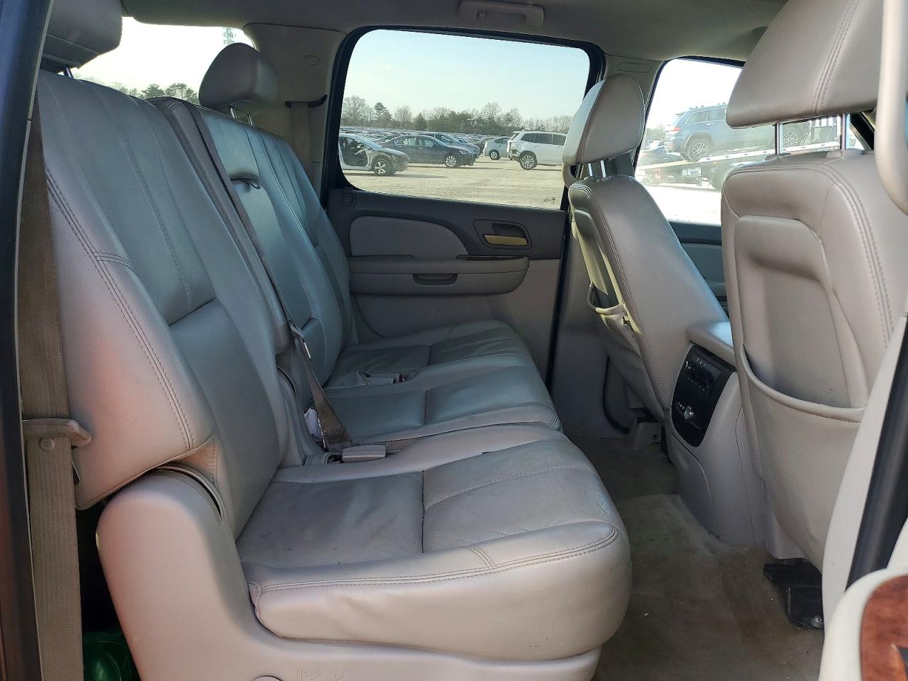 2007 CHEVROLET SUBURBAN K1500 photo 11
