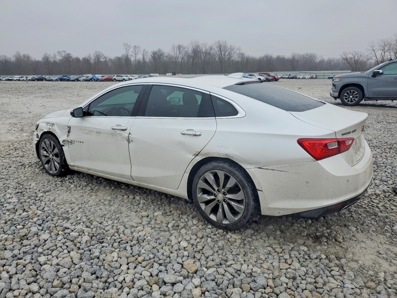 2016 CHEVROLET MALIBU PREMIER photo 2