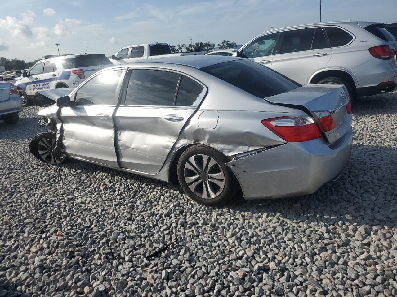 2015 HONDA ACCORD LX photo 2
