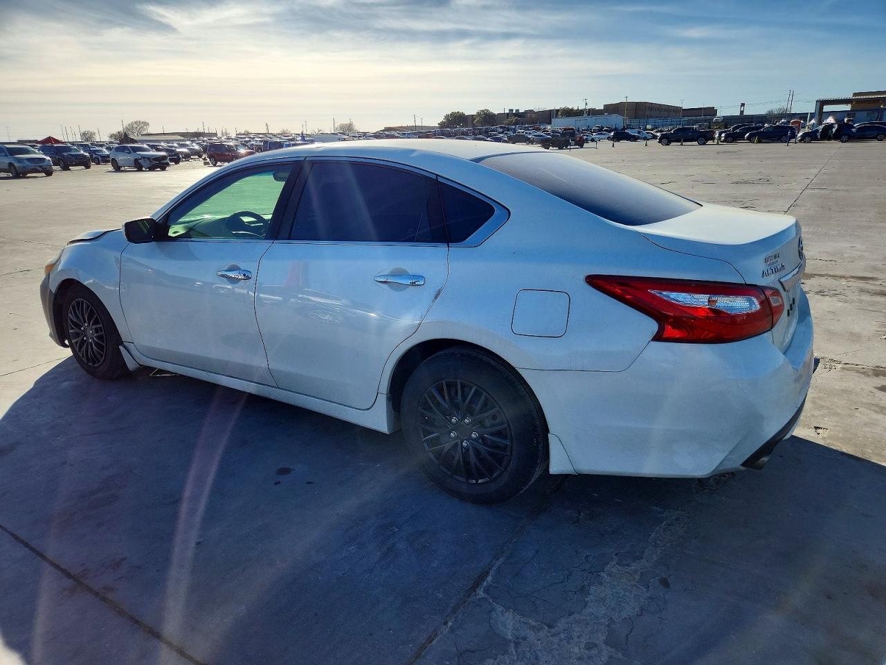 2017 NISSAN ALTIMA 2.5 photo 2