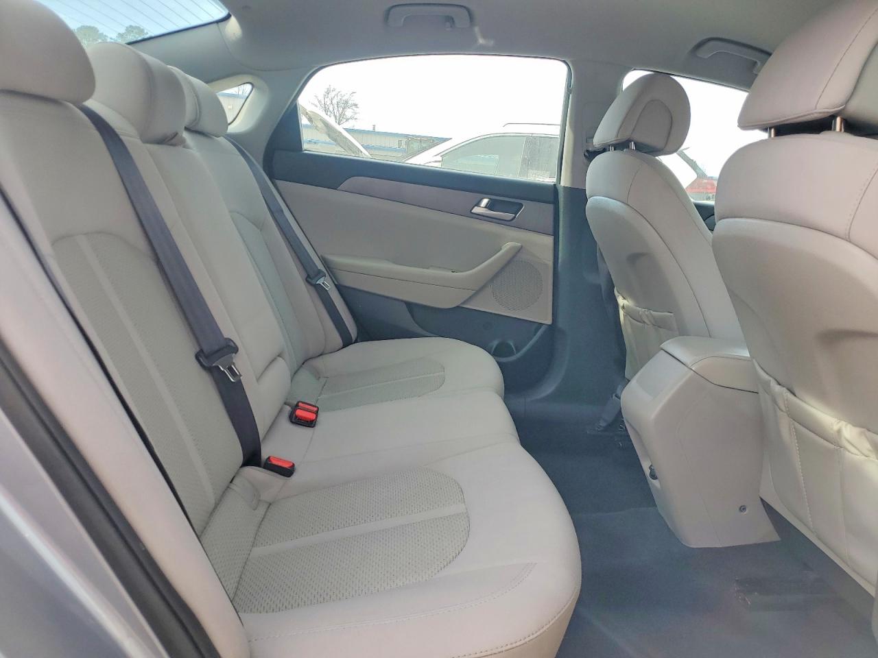 2016 HYUNDAI SONATA SE photo 10