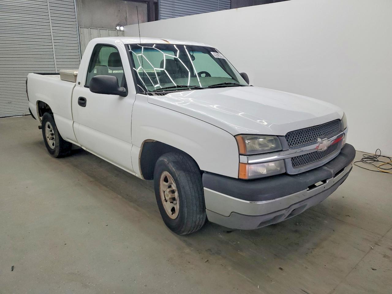 2004 CHEVROLET SILVERADO C1500 photo 4