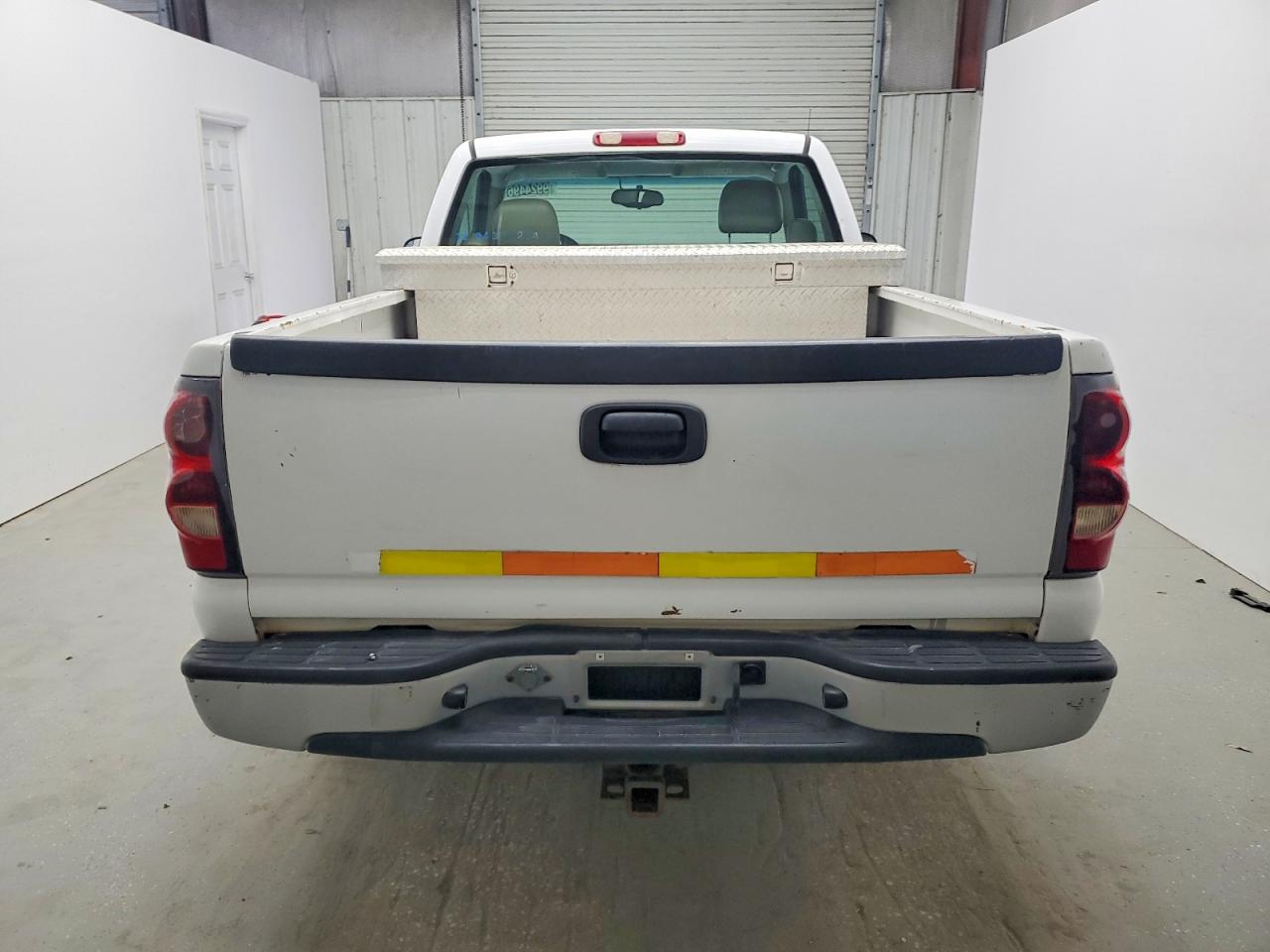 2004 CHEVROLET SILVERADO C1500 photo 6
