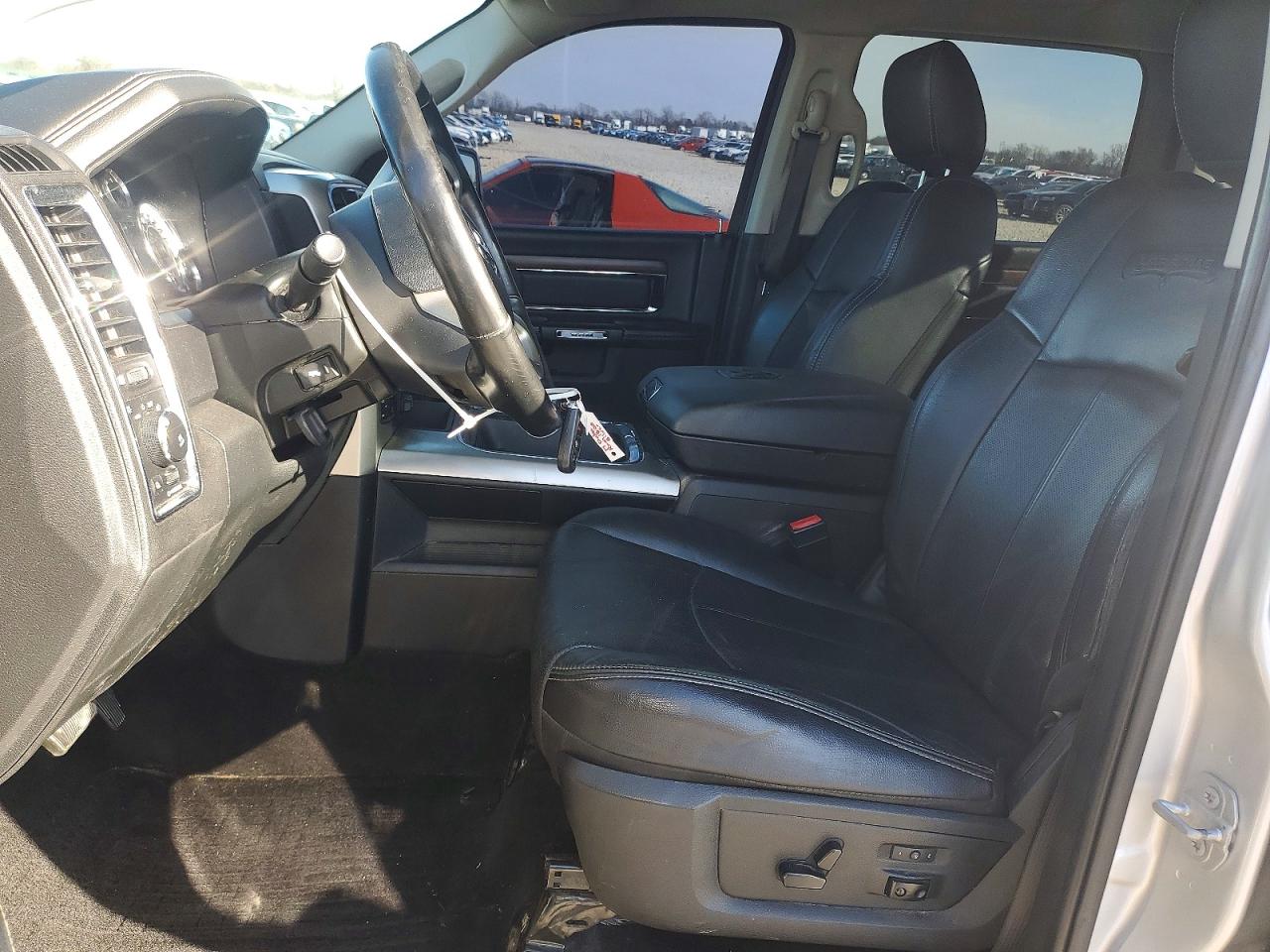 2018 RAM 1500 LARAMIE photo 7