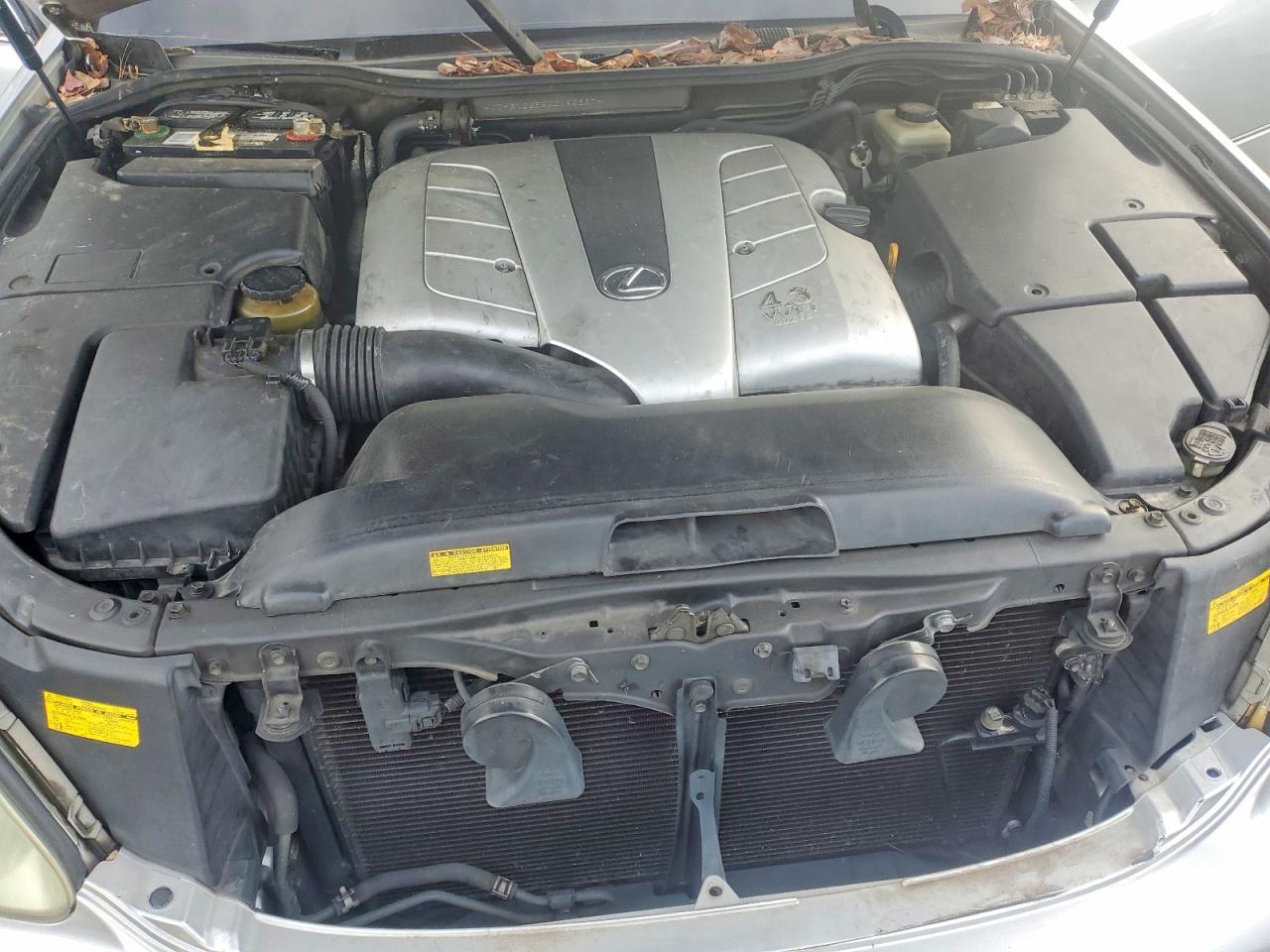 2004 LEXUS LS 430 photo 11