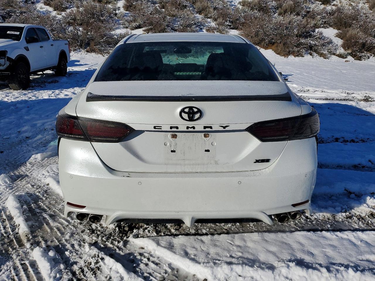 2018 TOYOTA CAMRY XSE photo 6