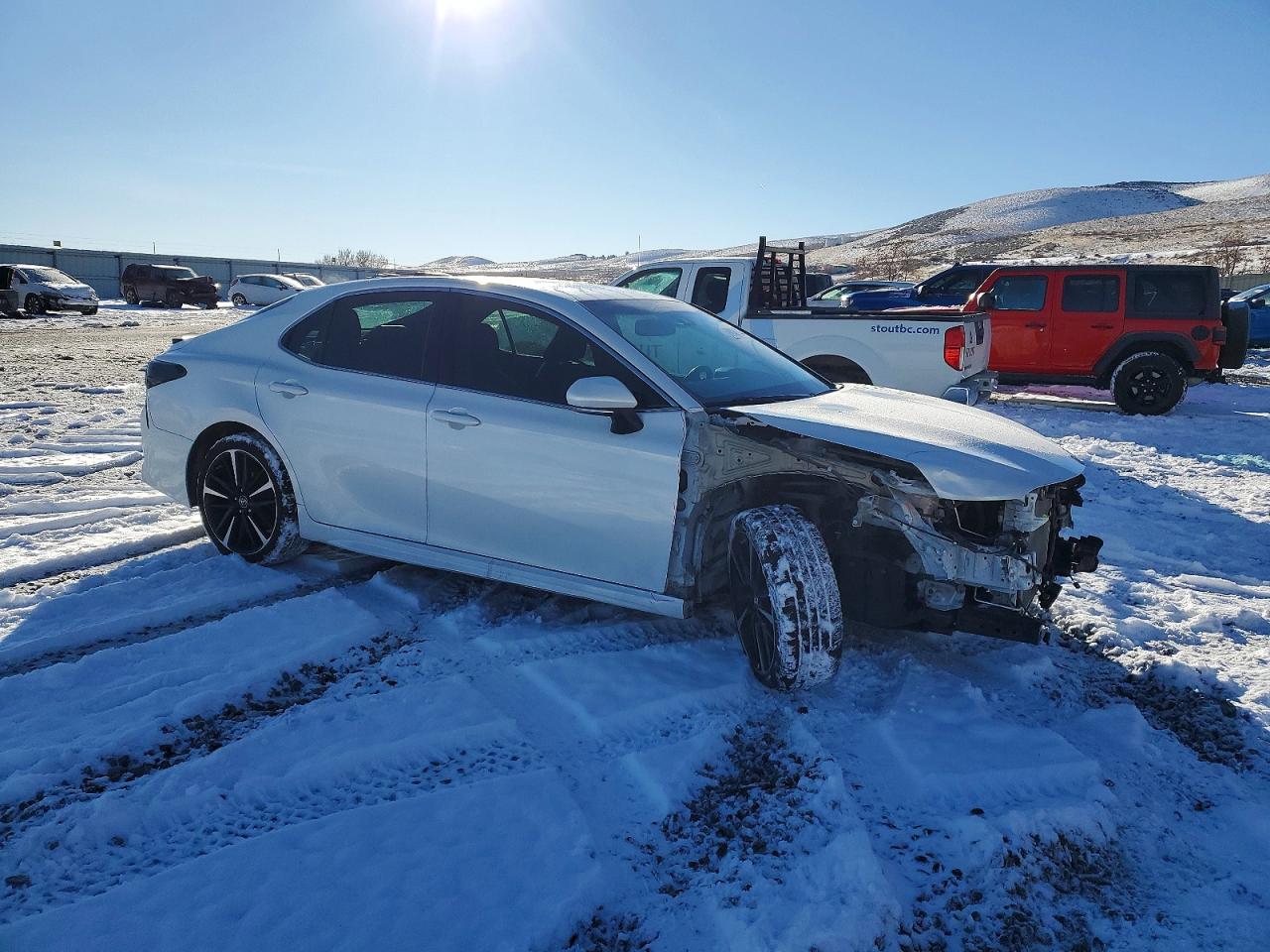 2018 TOYOTA CAMRY XSE photo 4