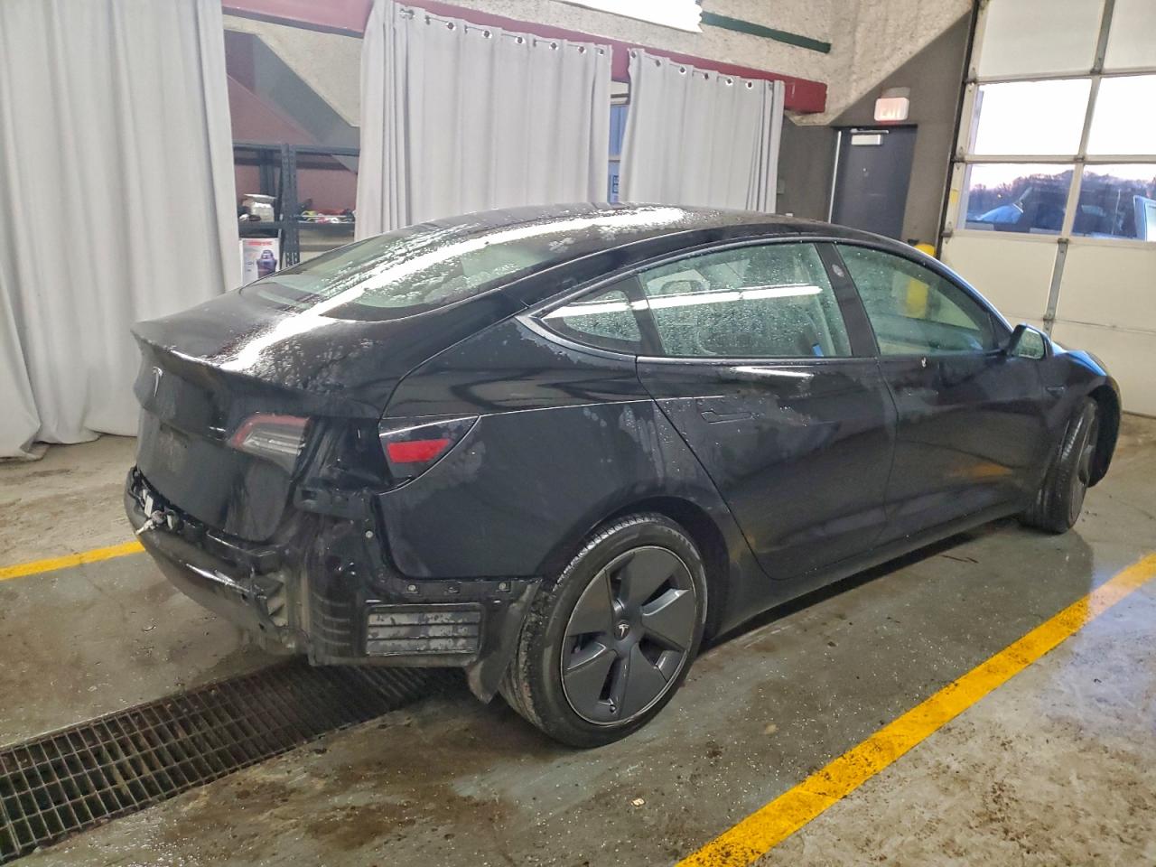 2022 TESLA MODEL 3 photo 3