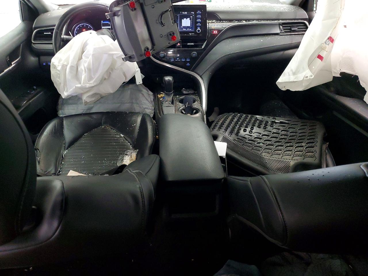 2021 TOYOTA CAMRY SE photo 8