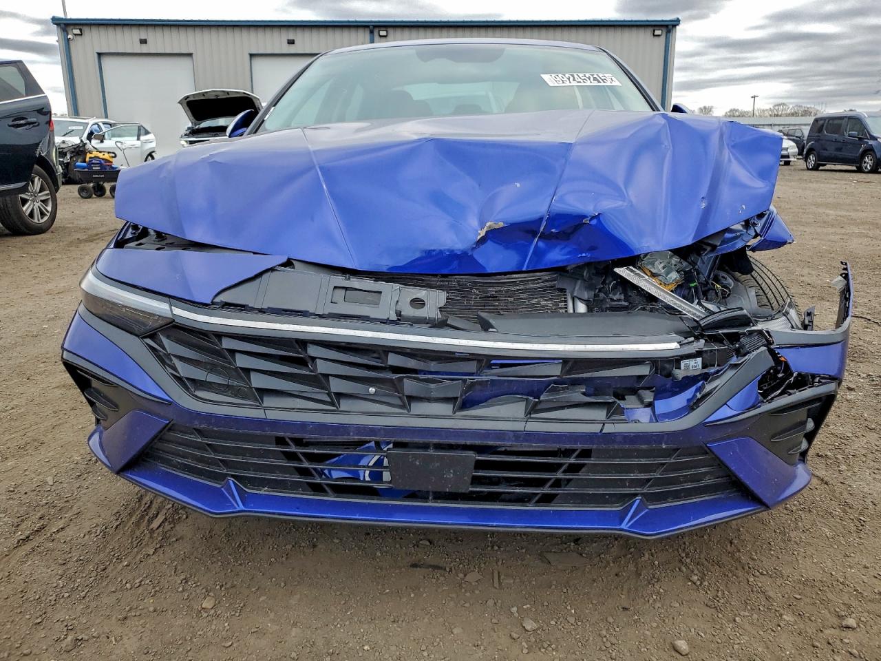 2025 HYUNDAI ELANTRA SEL photo 5
