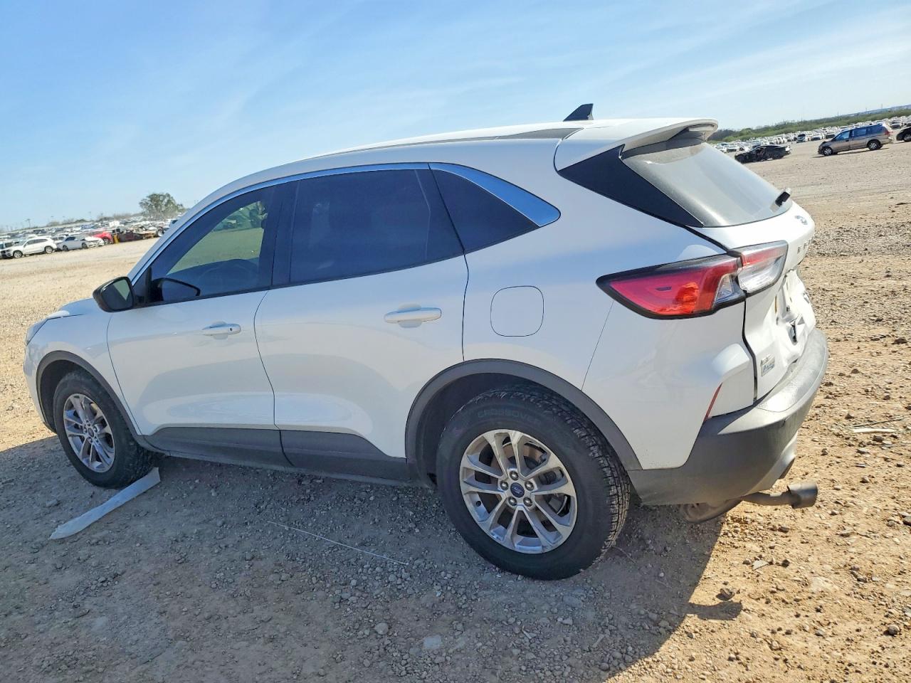2022 FORD ESCAPE SE photo 2