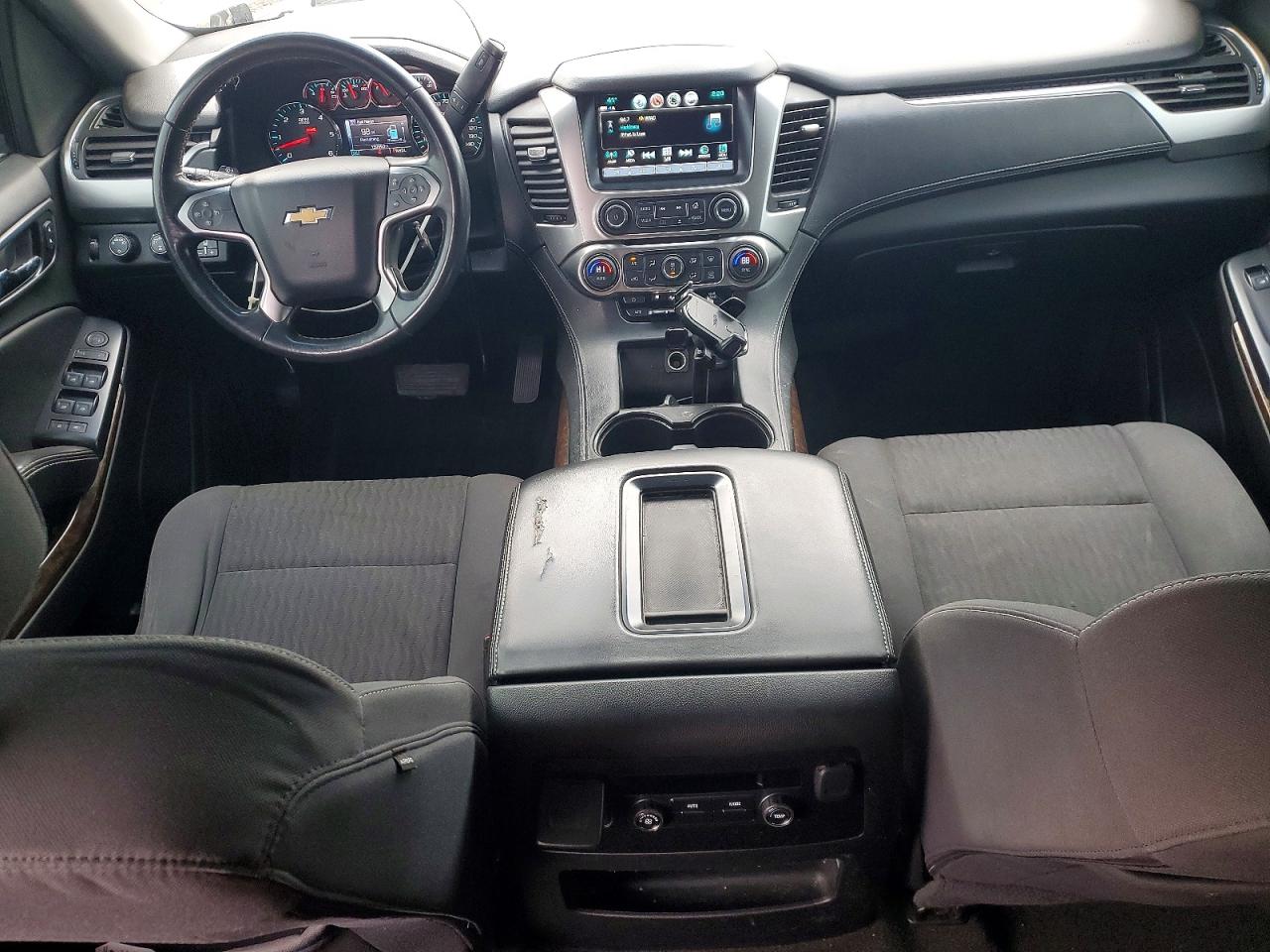 2017 CHEVROLET TAHOE K1500 LS photo 8