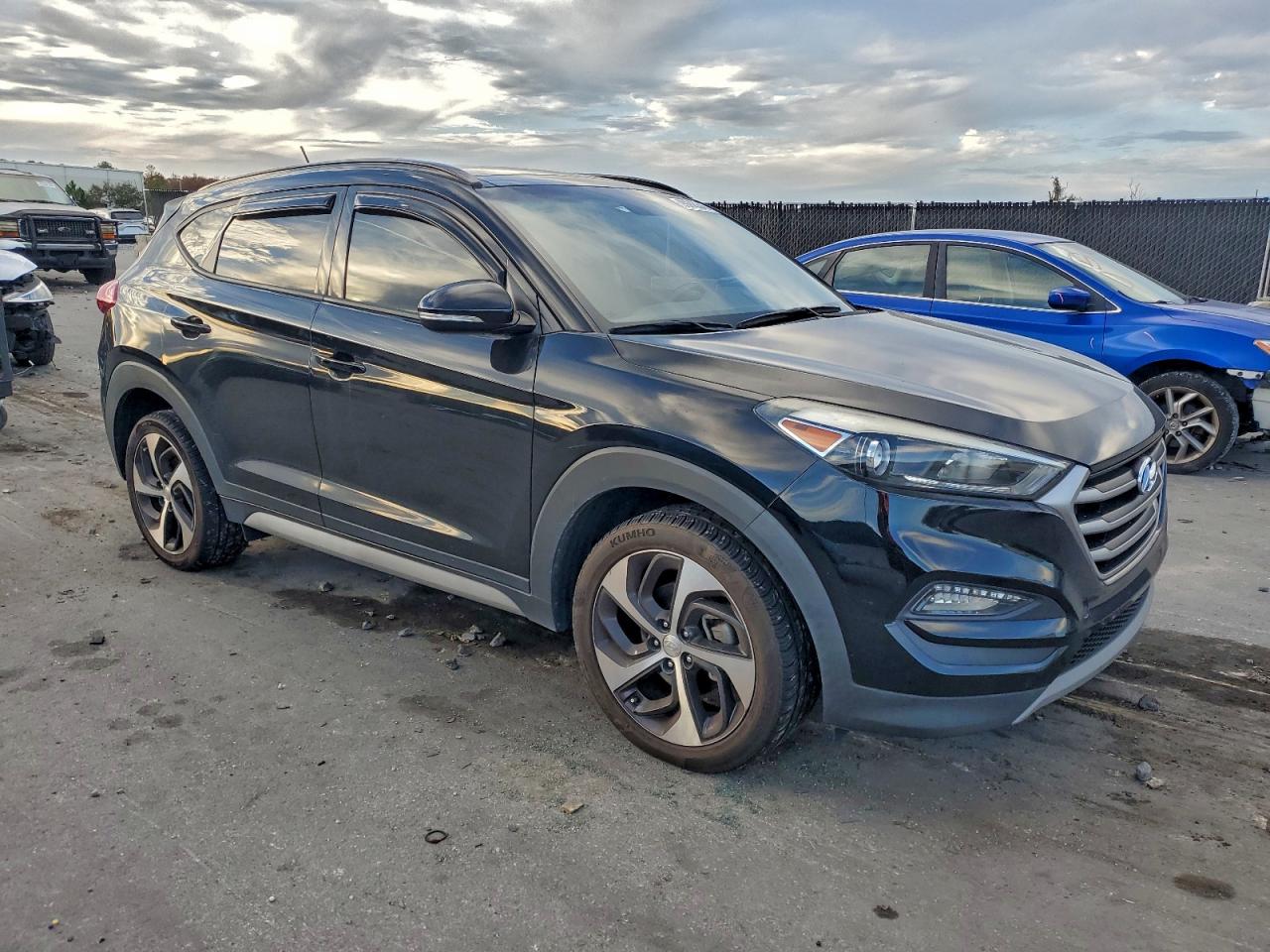 2017 HYUNDAI TUCSON LIMITED photo 4