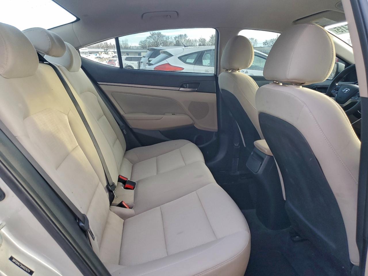 2017 HYUNDAI ELANTRA SE photo 10