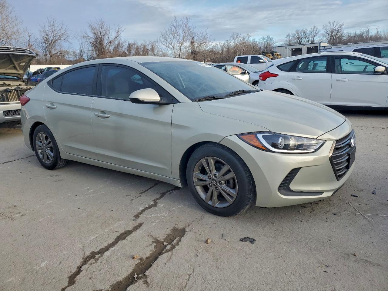 2017 HYUNDAI ELANTRA SE photo 4