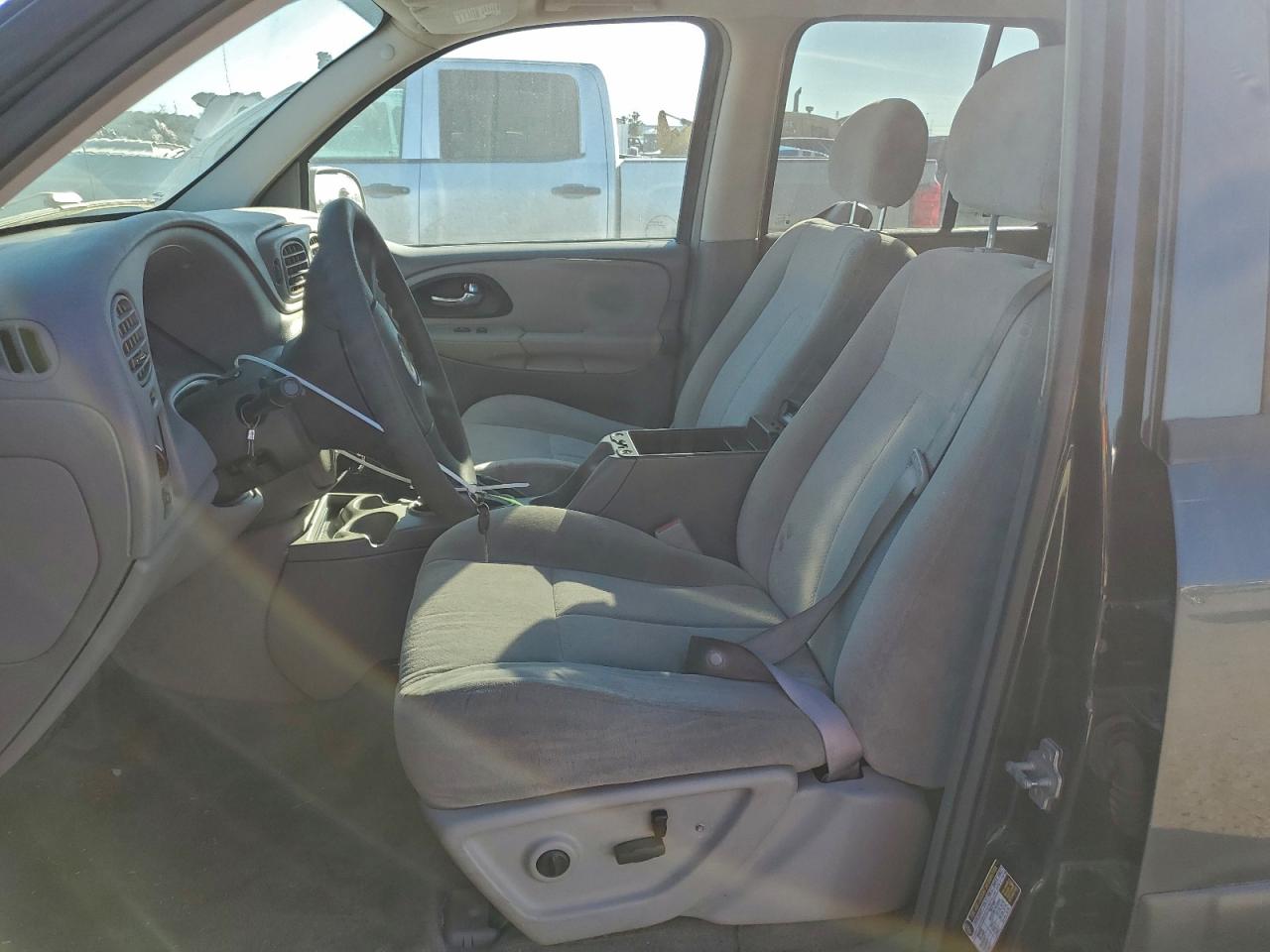 2005 CHEVROLET TRAILBLAZER LS photo 7