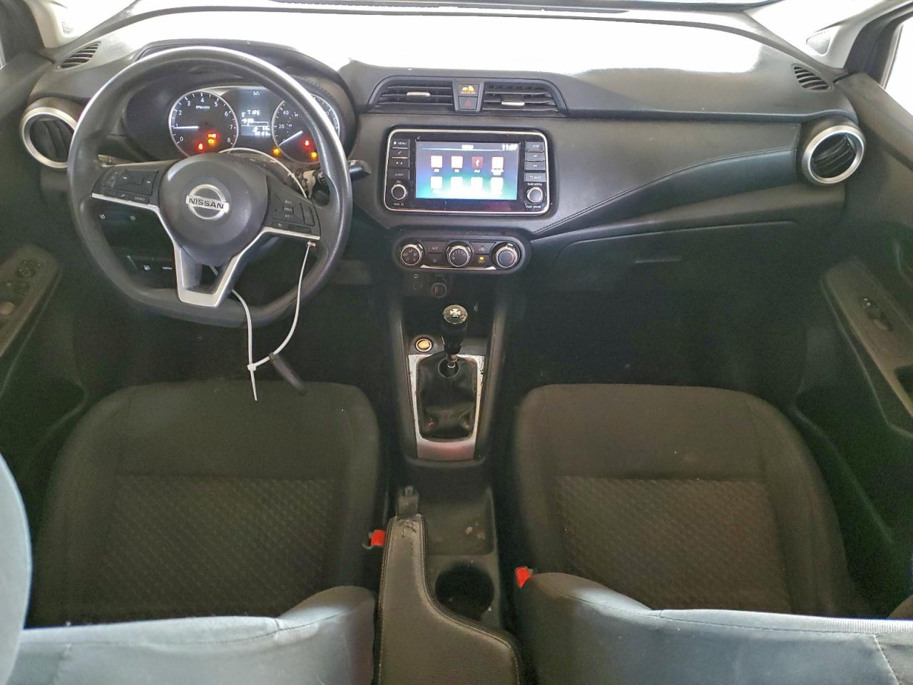 2020 NISSAN VERSA S photo 8