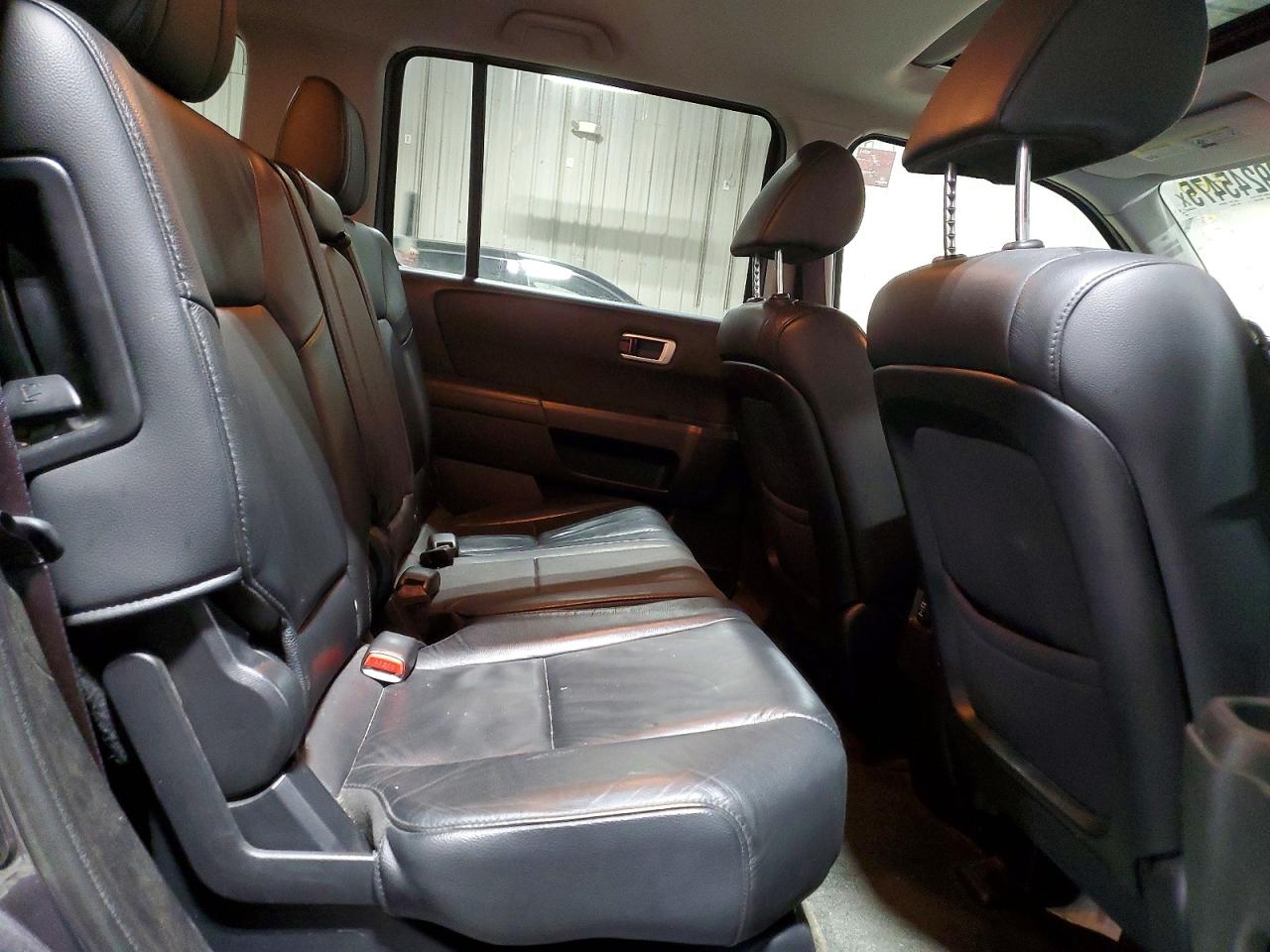 2015 HONDA PILOT EXLN photo 11