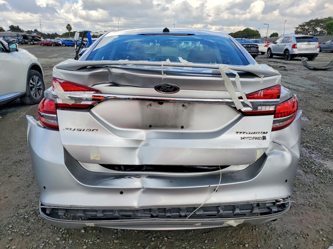 2018 FORD FUSION TITANIUM/PLATINUM HEV photo 6
