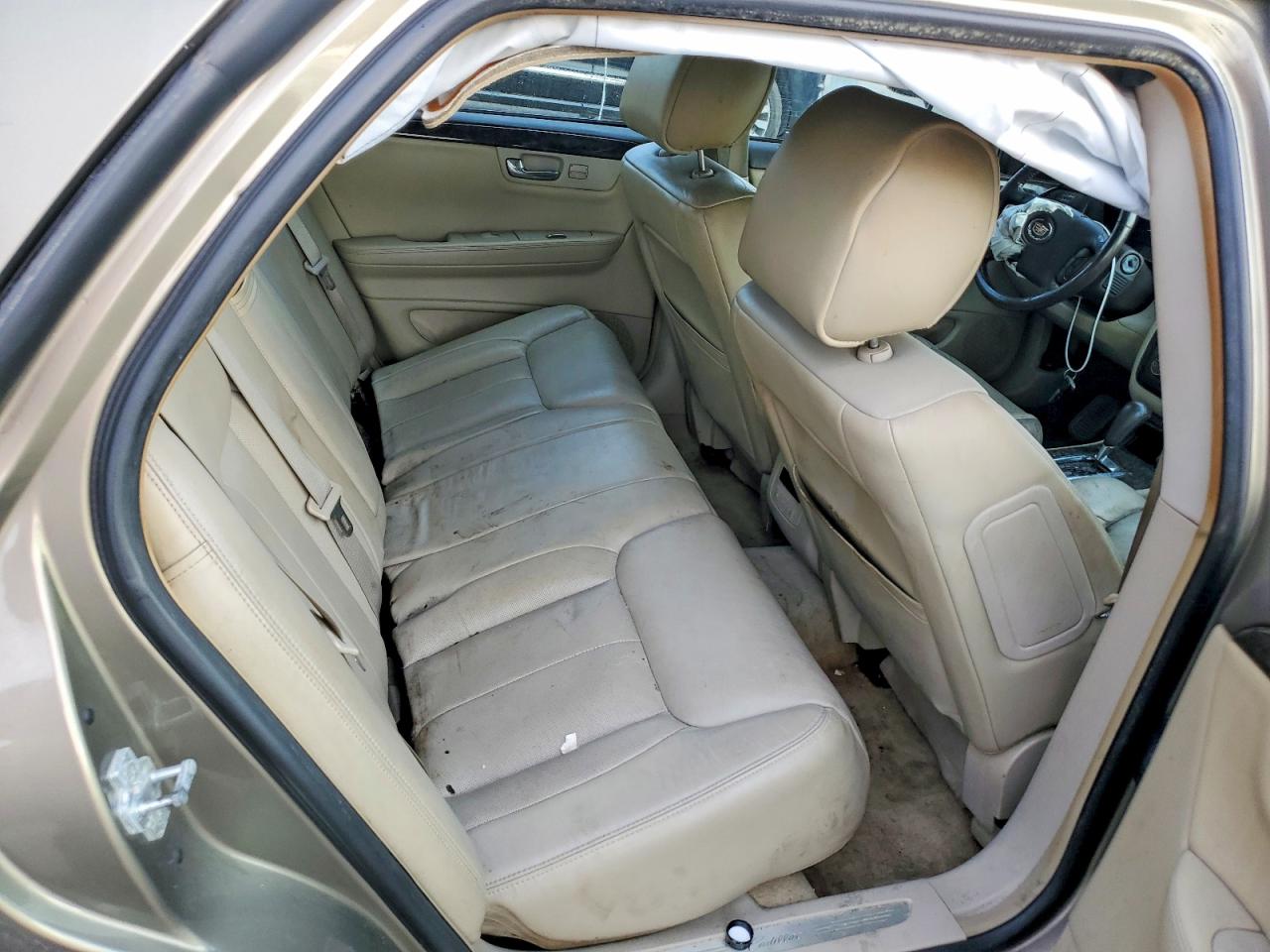2011 CADILLAC DTS LUXURY COLLECTION photo 28