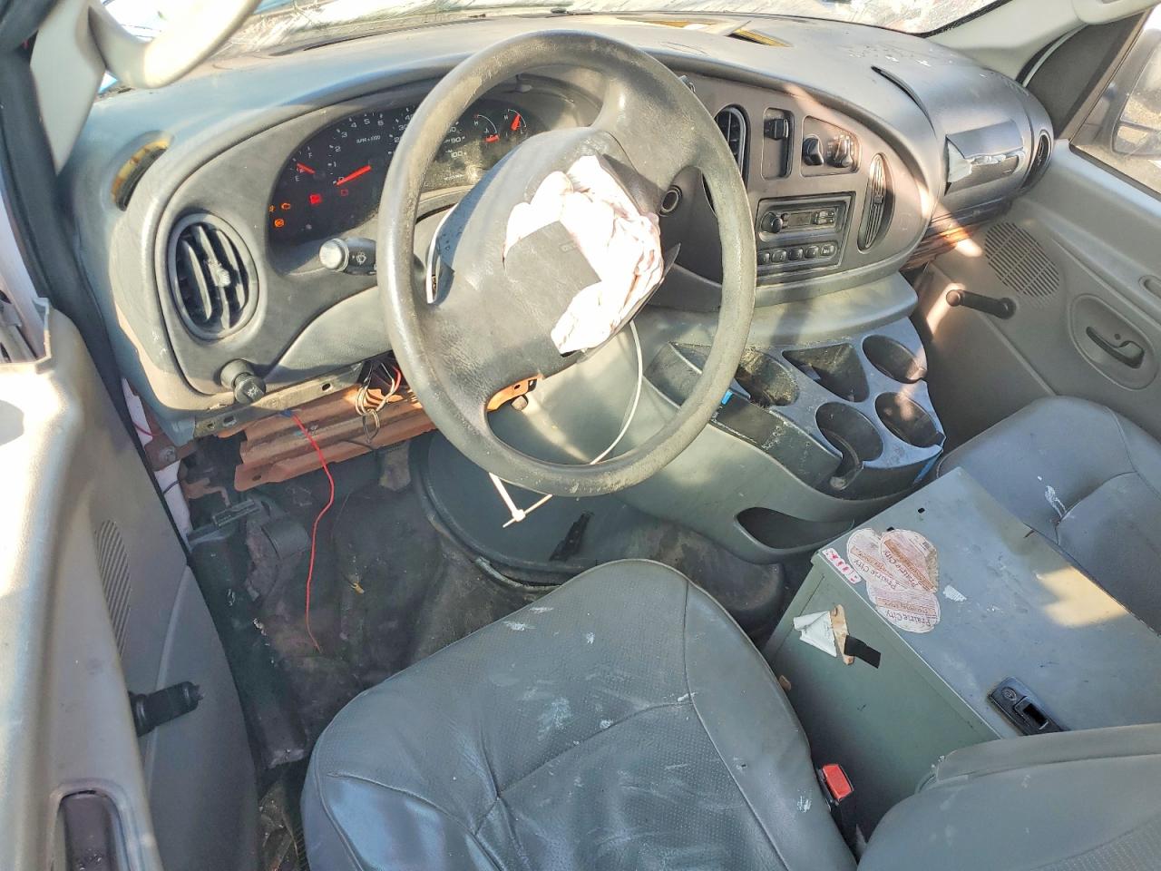 2006 FORD ECONOLINE E250 VAN photo 8