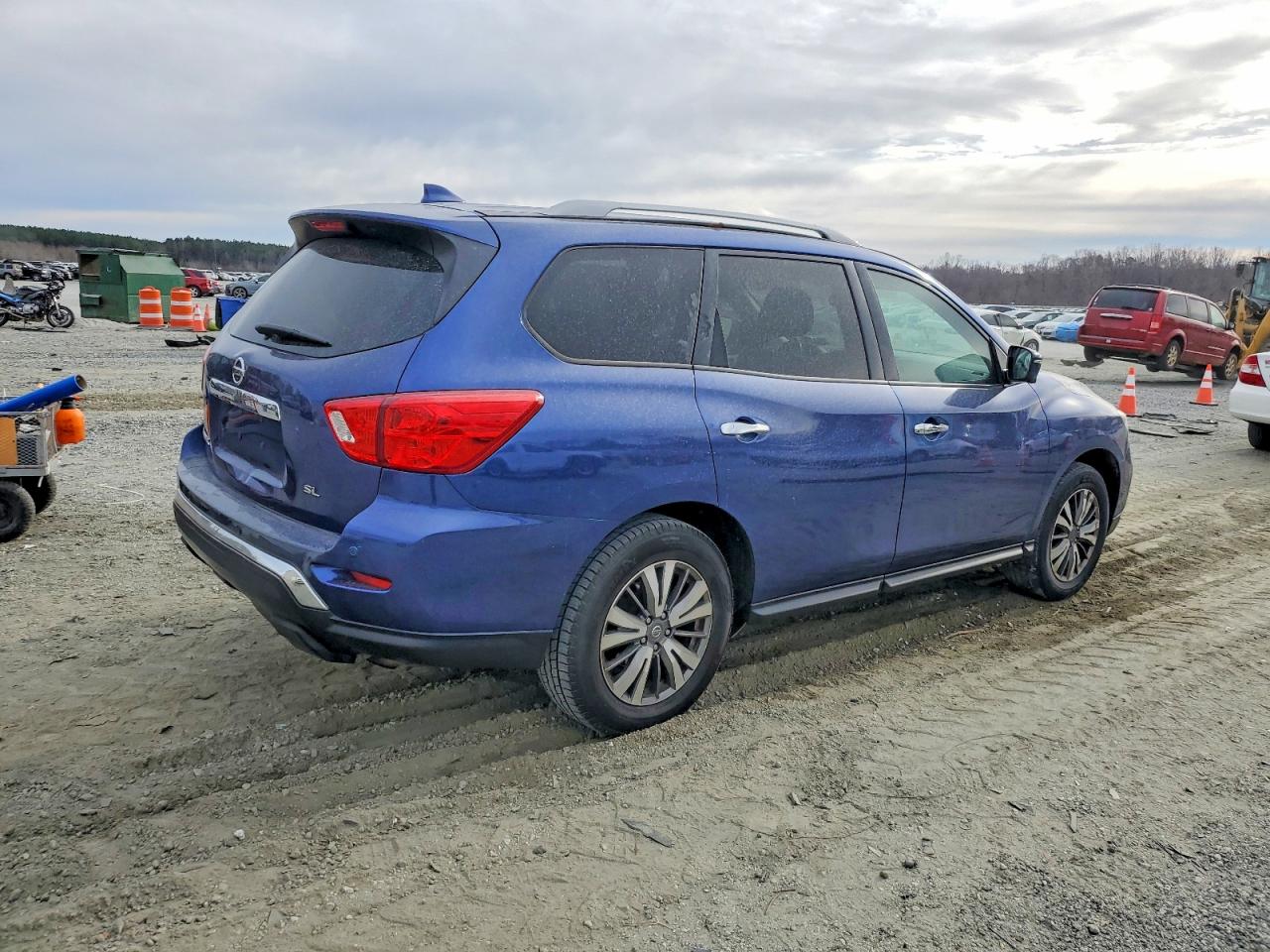 2020 NISSAN PATHFINDER SL photo 3