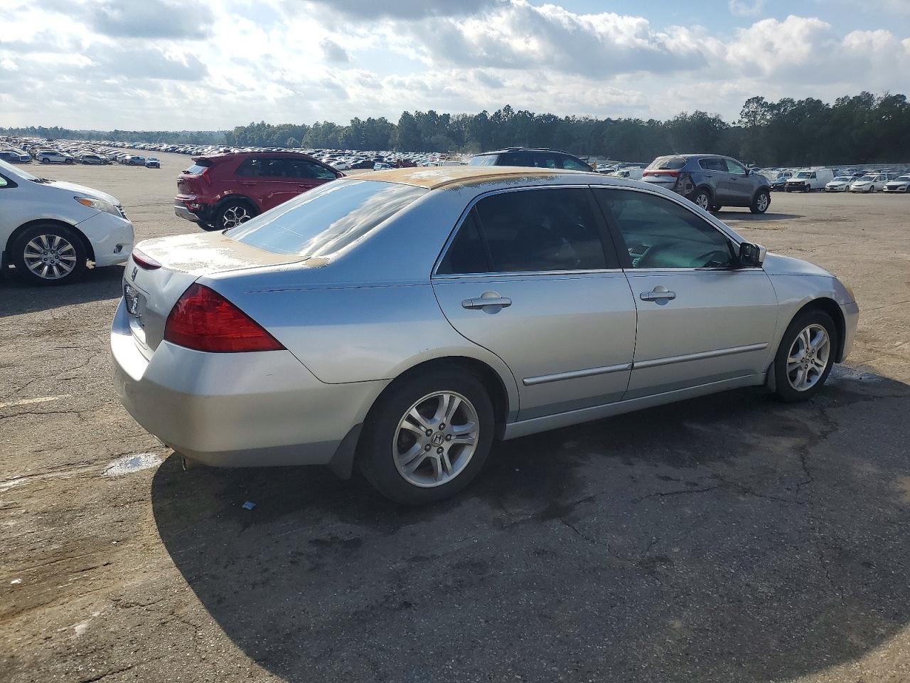 2006 HONDA ACCORD SE photo 3