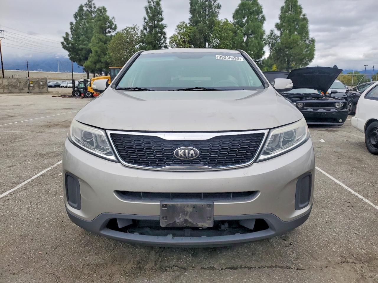 2015 KIA SORENTO LX photo 5