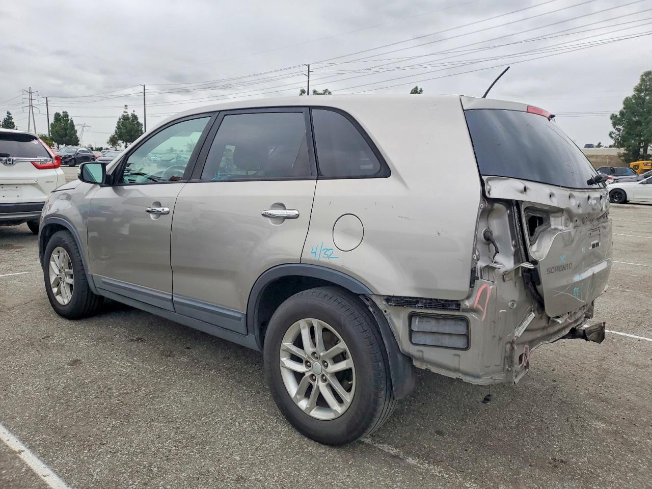 2015 KIA SORENTO LX photo 2