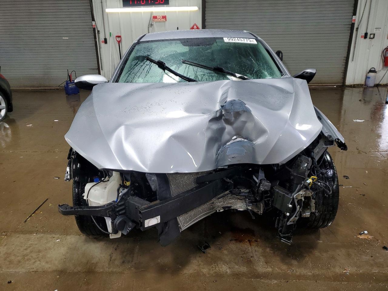 2017 HYUNDAI ELANTRA SE photo 5