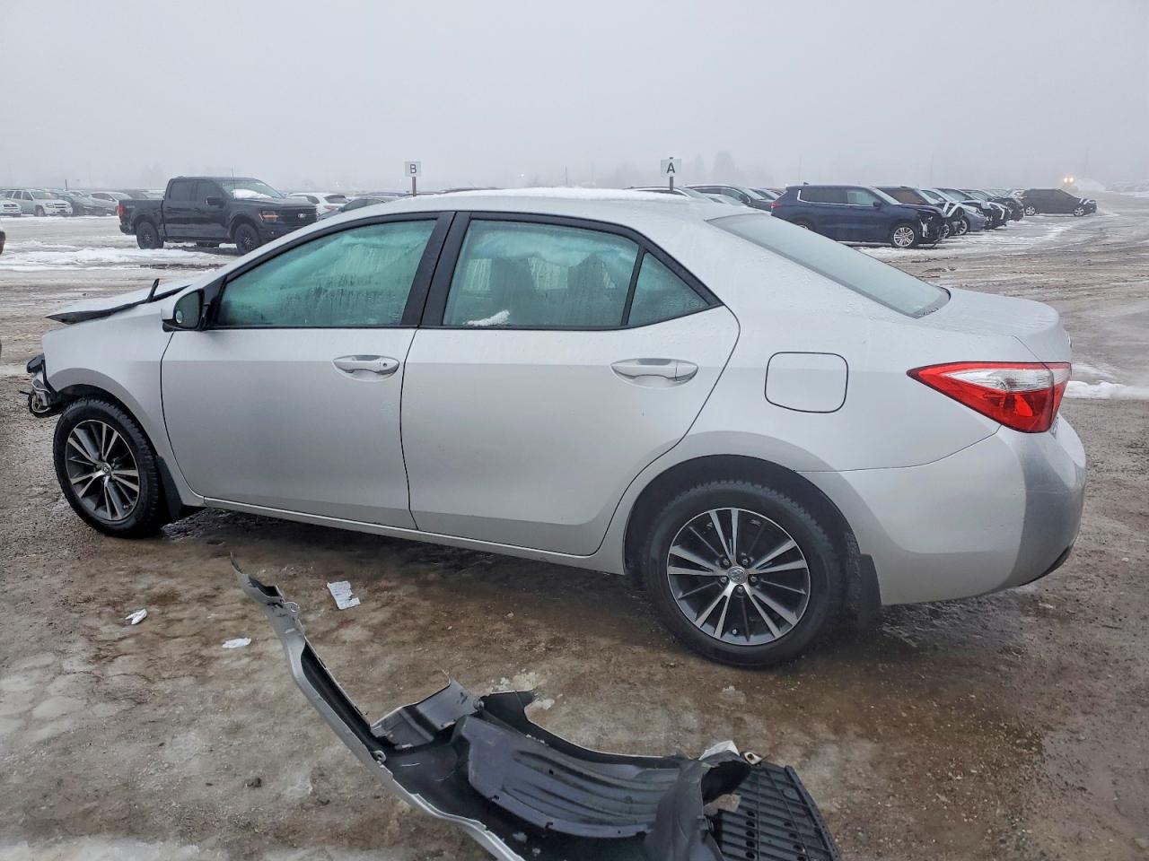 2016 TOYOTA COROLLA L photo 2
