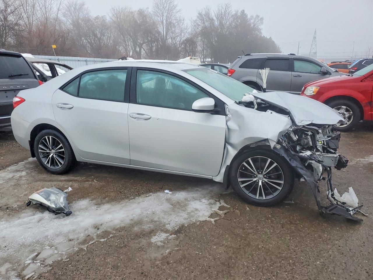 2016 TOYOTA COROLLA L photo 4