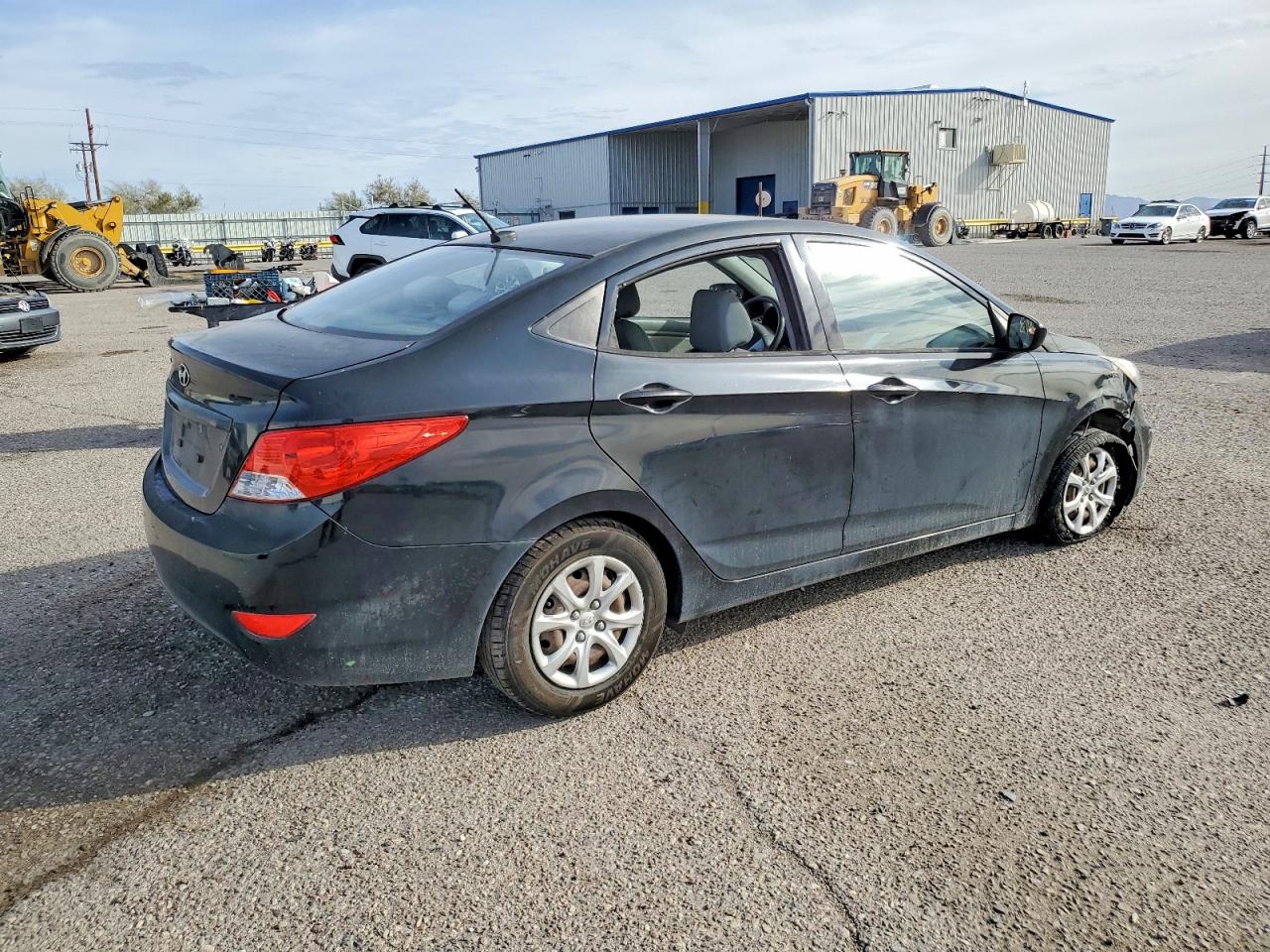 2014 HYUNDAI ACCENT GLS photo 3