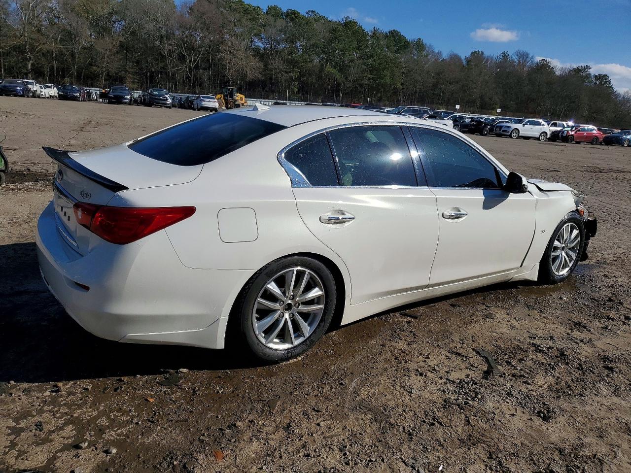 2015 INFINITI Q50 BASE photo 5