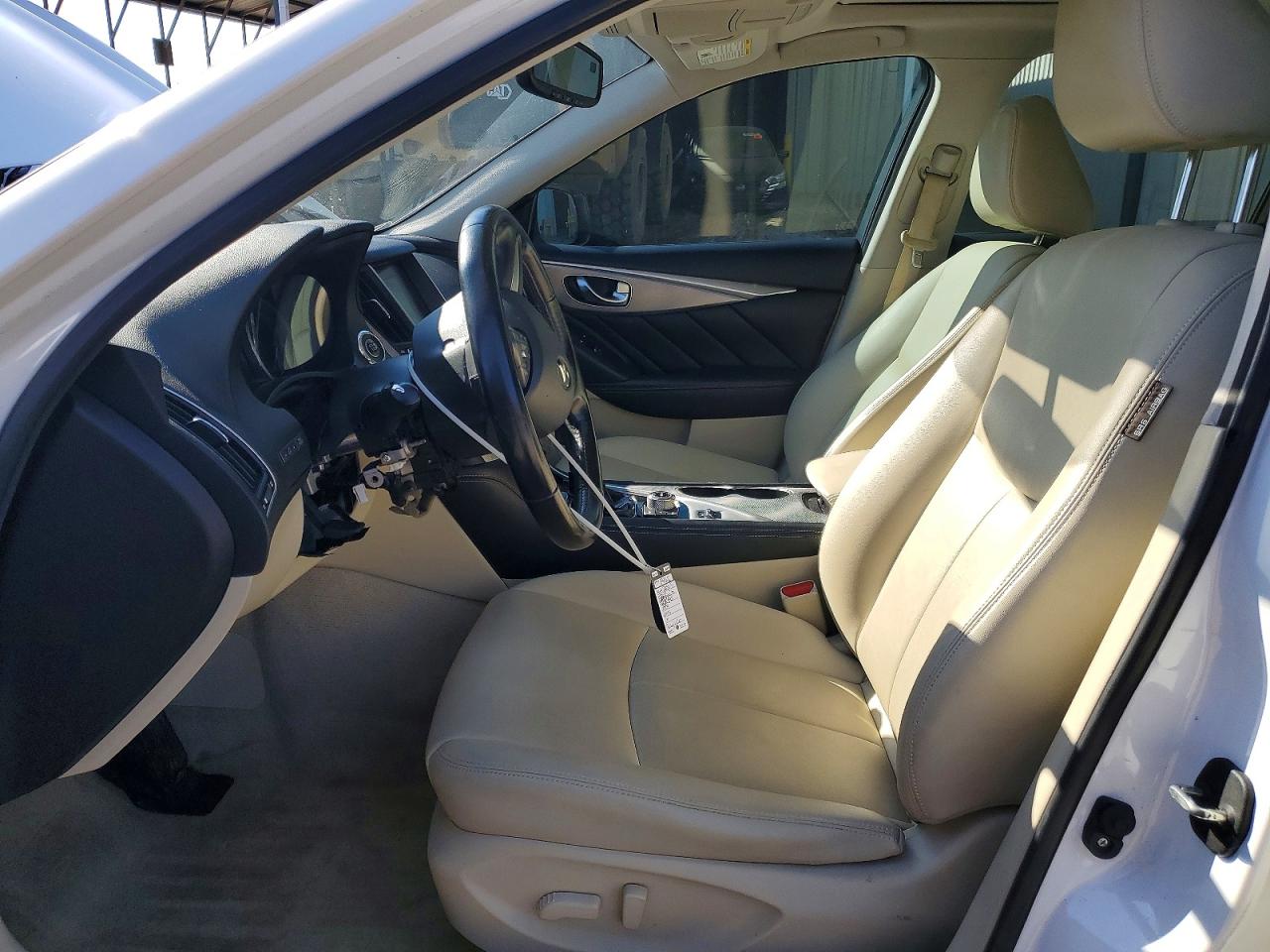 2015 INFINITI Q50 BASE photo 13