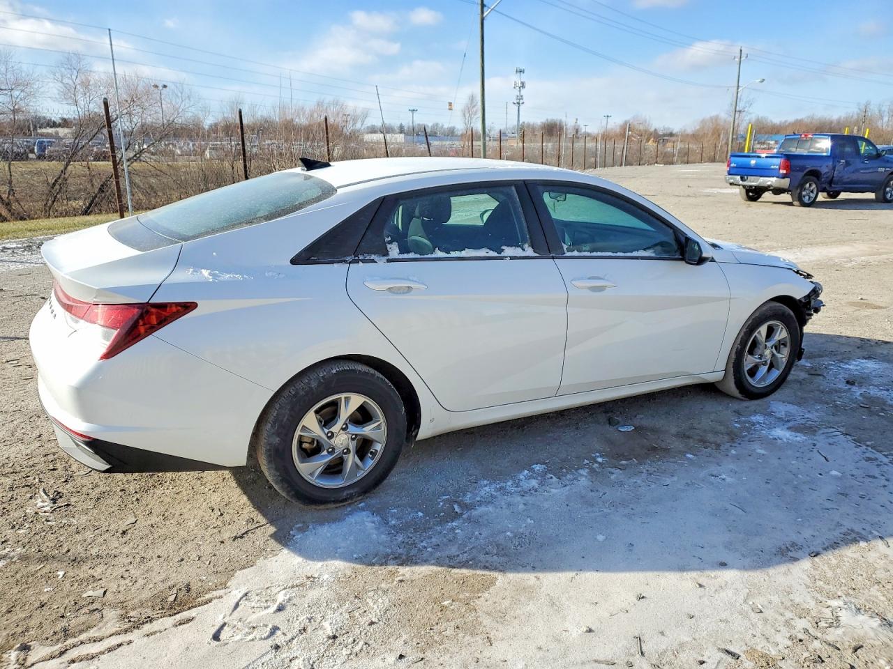 2021 HYUNDAI ELANTRA SE photo 3