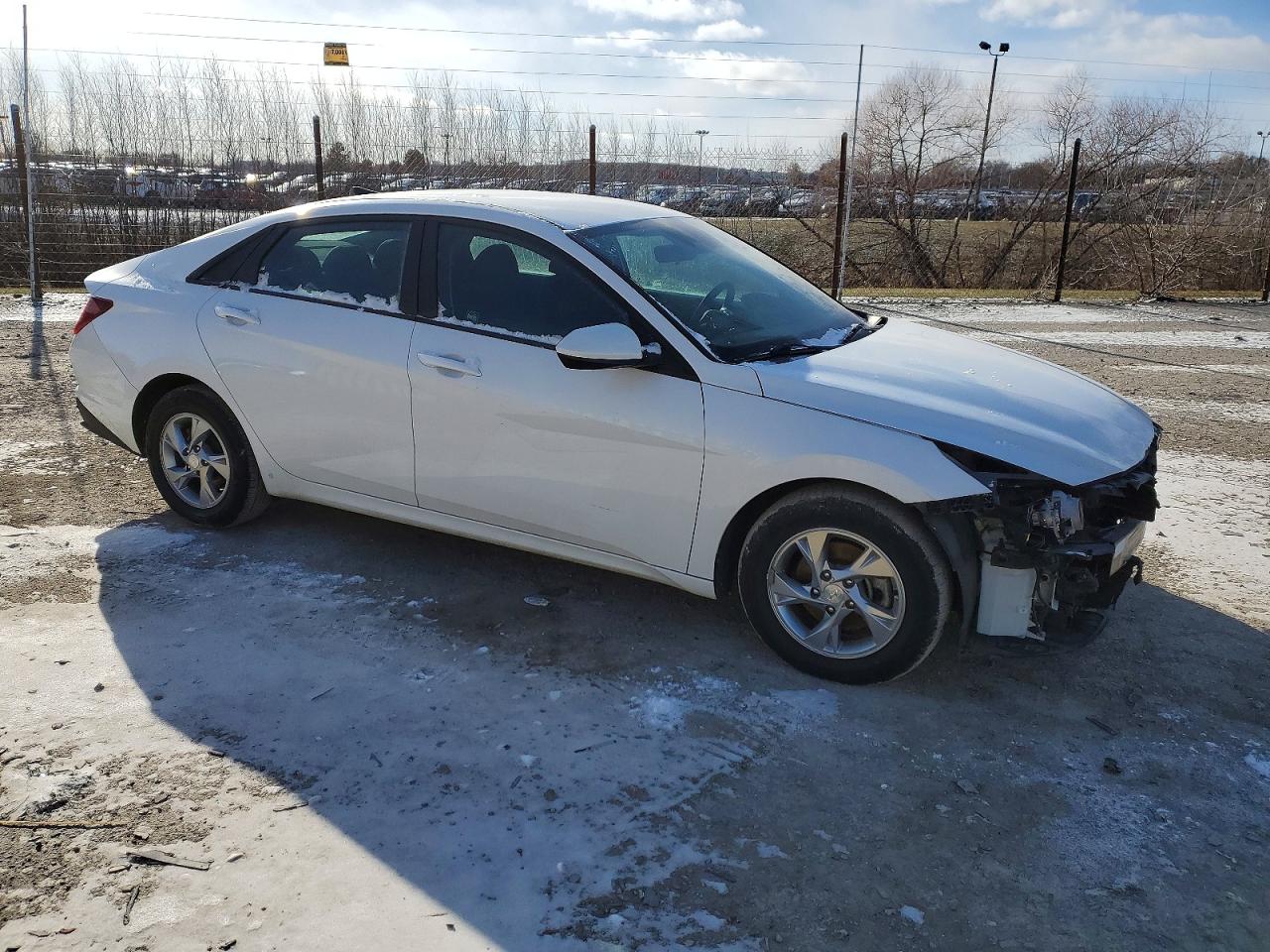 2021 HYUNDAI ELANTRA SE photo 4